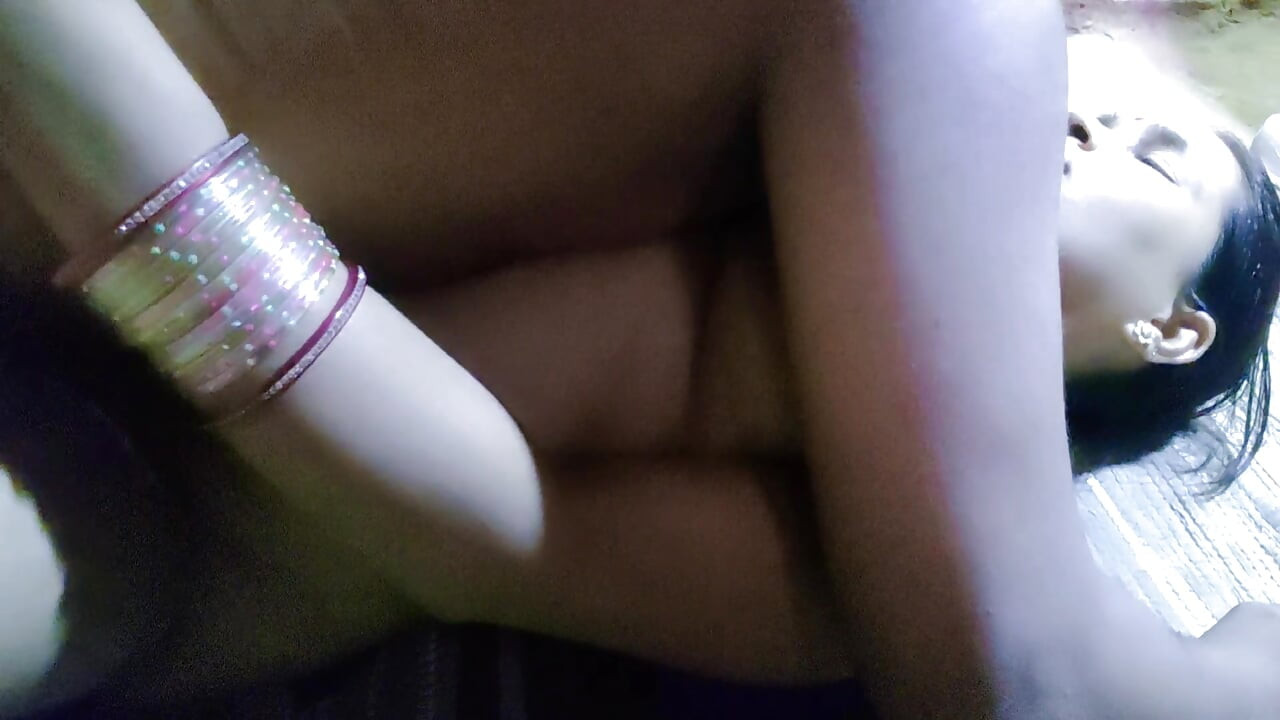 Indian girlfriend getting fucked at night