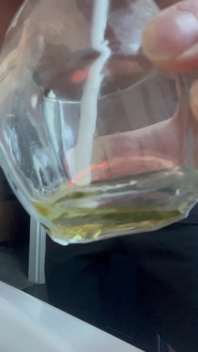 Drinking Own Pee xxxx