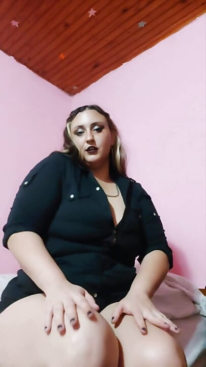 BBW Strip and ass worship