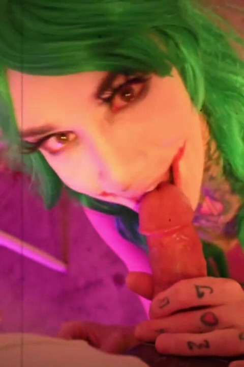 Joker Sucks Cock a Cosplay Makeup Facial