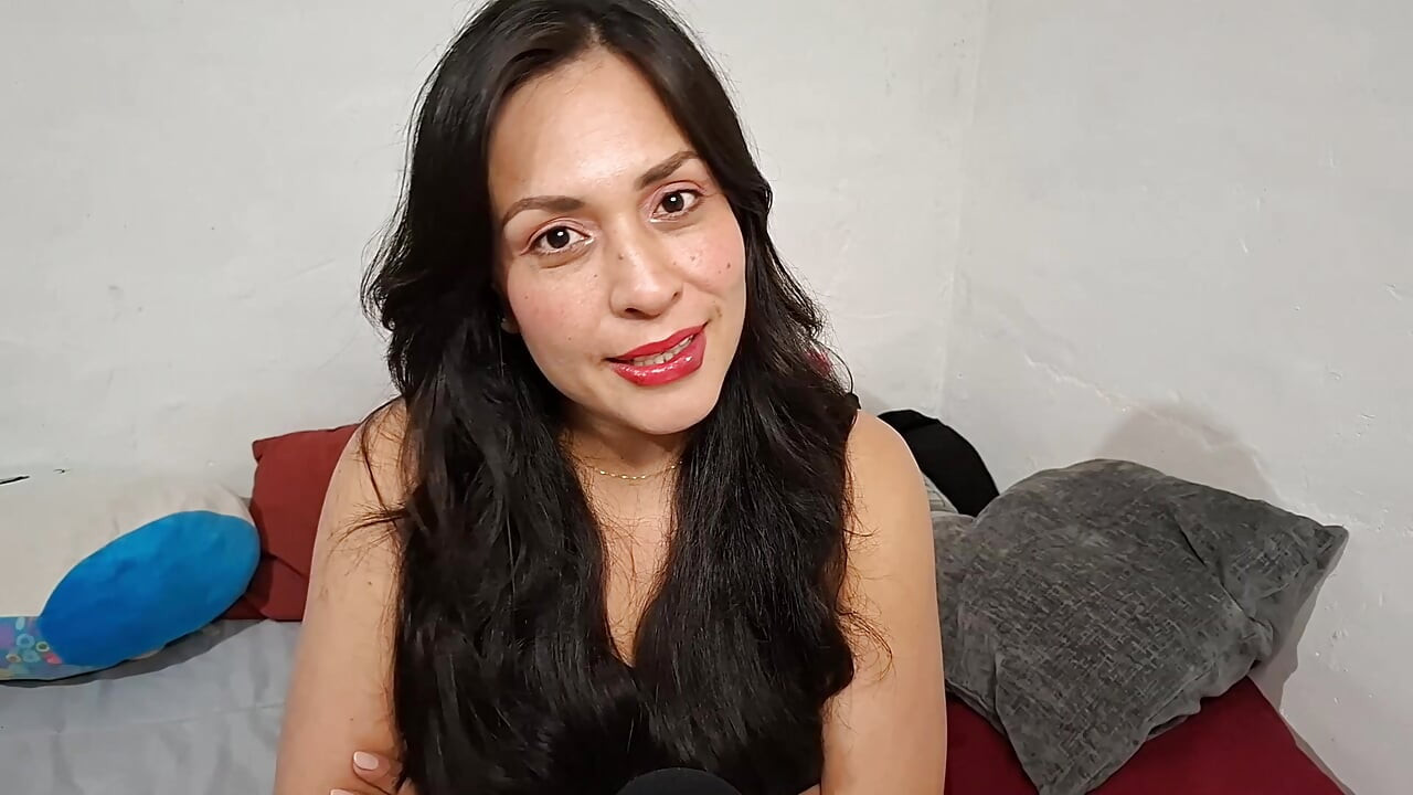 ASMR لعب الأدوار جارك يغازلك