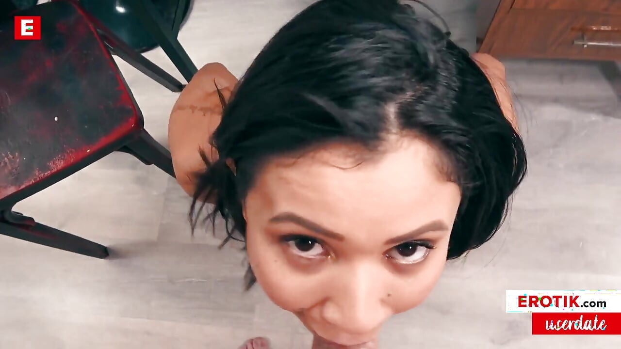 Симпатичная латина Jade Presley хочет жесткий трах так плохо