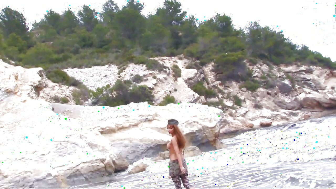 Breathless slut comes at the beach to looking for a big cock