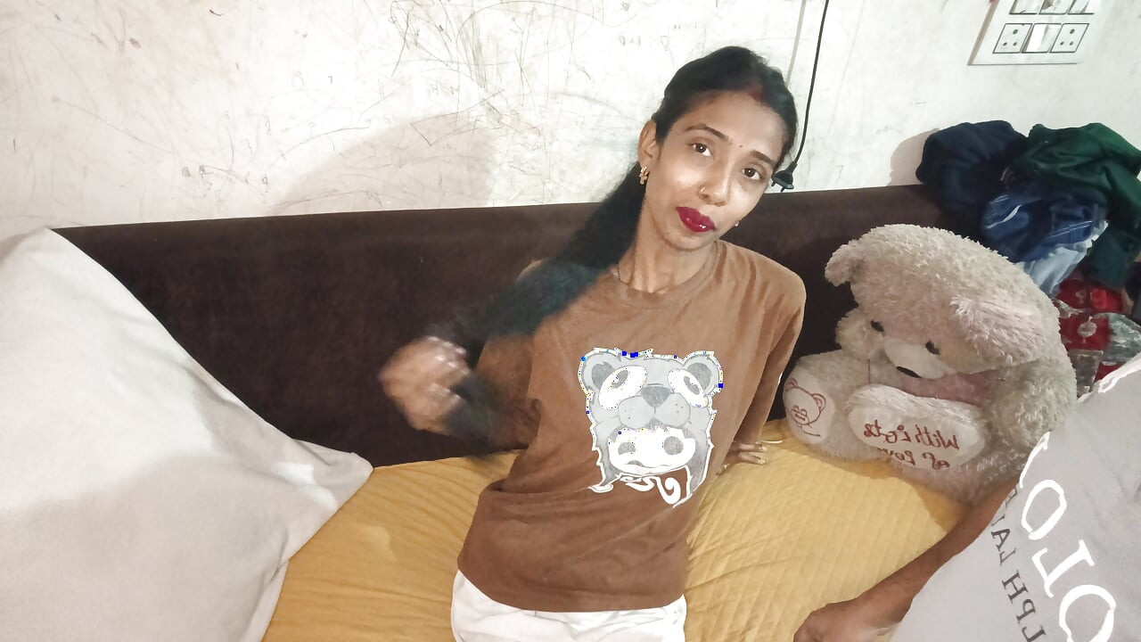 Desi bhabhi lund ko chush rhi ho or maze bhi utha rhi gai