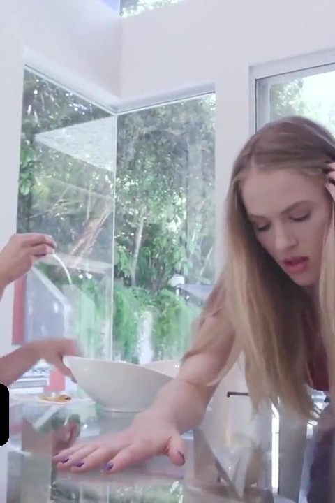 Busty Blonde Stepmom Becky Bandini Gets Facial From Hung Stepson