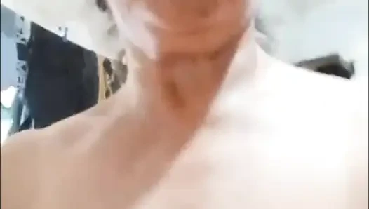 Çıplak çalıştığımda çifte para alıyorum