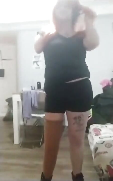 Çifte ampute seni güzelliğiyle eğlendiriyor