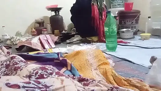 I was cooking and the guy masturbated behind my back. Indian desi boy and mummy