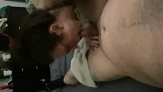 Smoking and sucking in cheetah