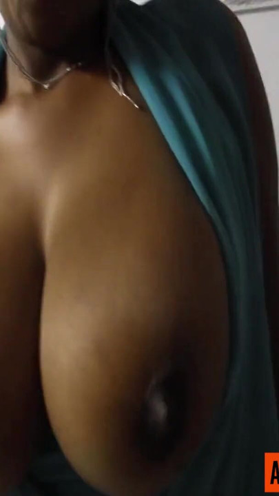 Velike Sise Crna MILF Analno Izjebana iz Prvog Lica na Međurasnoj Kućnoj Audiciji | Isječak 1