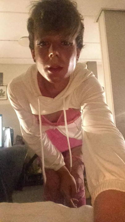 Like my new fit and make up?
