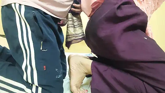 Bhabhi ko devar ne hath band kar choda