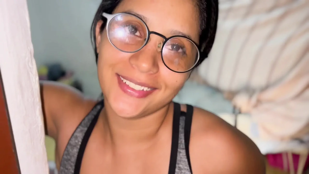Submissive man and dominant girlfriend ! He gives her a blowjob while talking to the lover