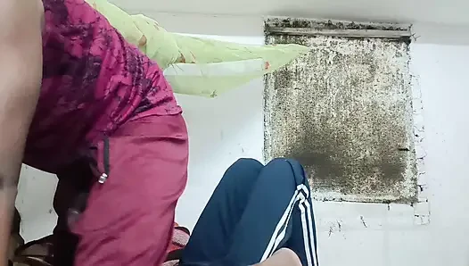 Hintli kızın holi'de anal seksi
