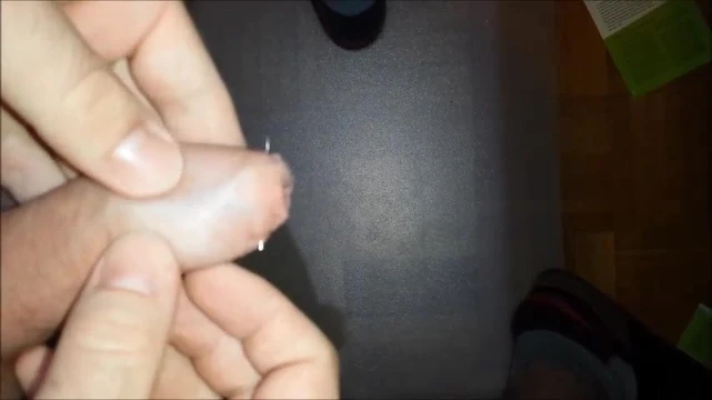 Nadel 2 mal durch Vorhaut