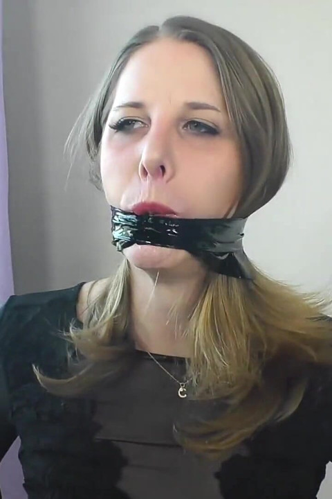 Cassie's BDSM Gag Try on and Talk