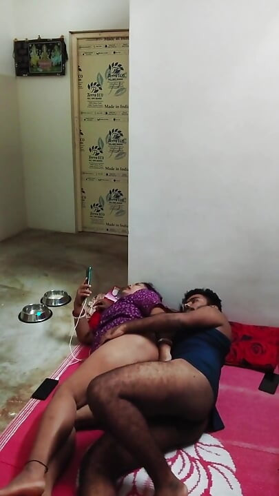 Marido y esposa deshi video de sexo en hindi