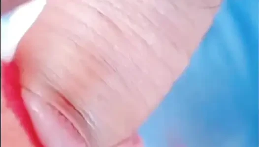 Привлекательная шлюха Sabrinahole, он проголодался и поедает вкусный и сочный хуй