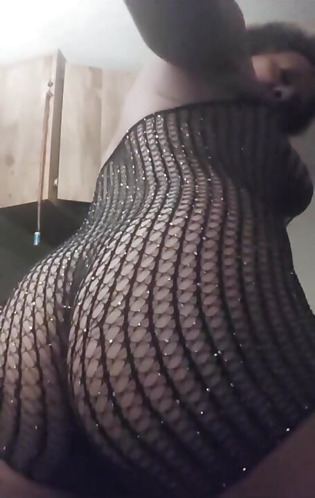 Wanna Watch Me Throw This Ass Luv?