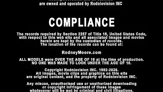 Klasik sarışın orta yaşlı seksi kadın emiyor!