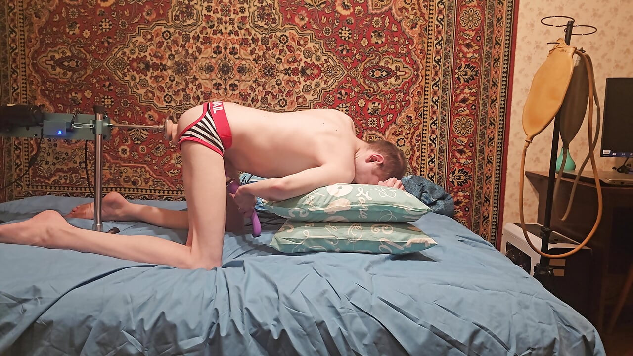 Sasha Earth anal orgasm hands free and sex machine homemade amateur