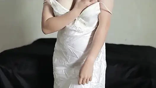 Cewek Semontok Di Индонезийская девушка раком