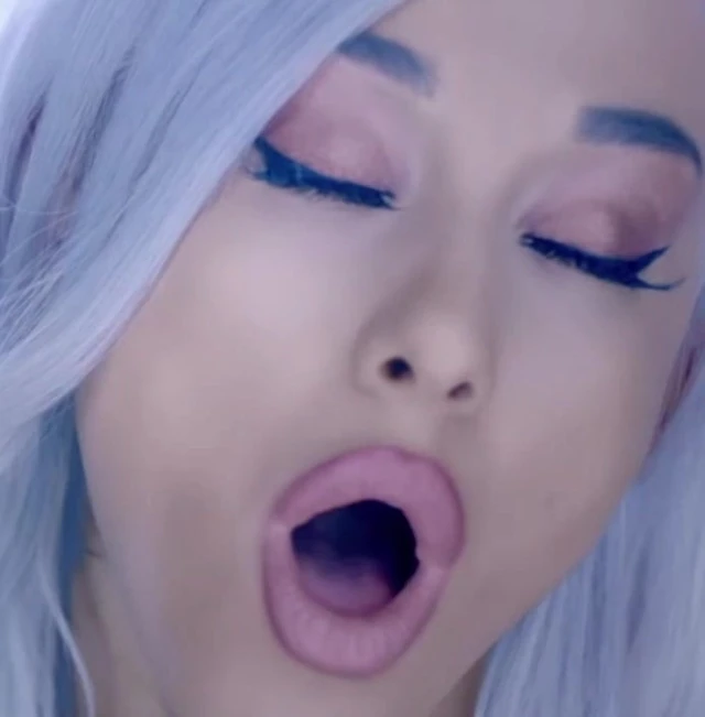 Ariana Grande Loop #1