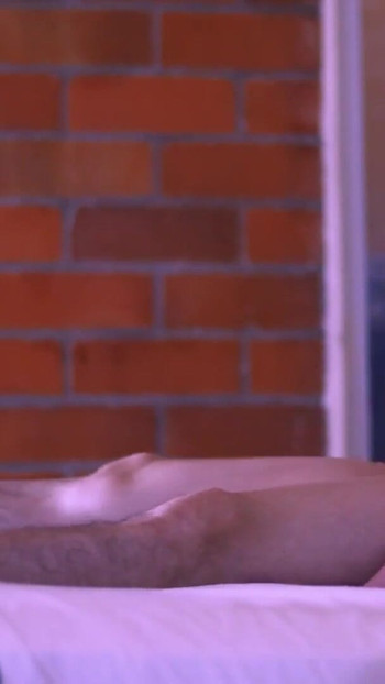 Key moment from "The cheater and the student met in the locker room."