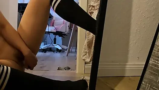 Can You Keep a Secret? Close-up Solo Session