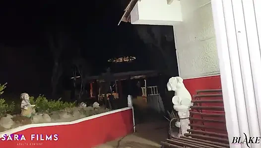 Двойной Глубокий Минет Посреди Ночи С Двумя Очень Возбужденными Студентками