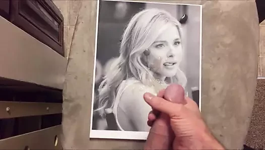 Chloe Moretz boşalma anısına 01