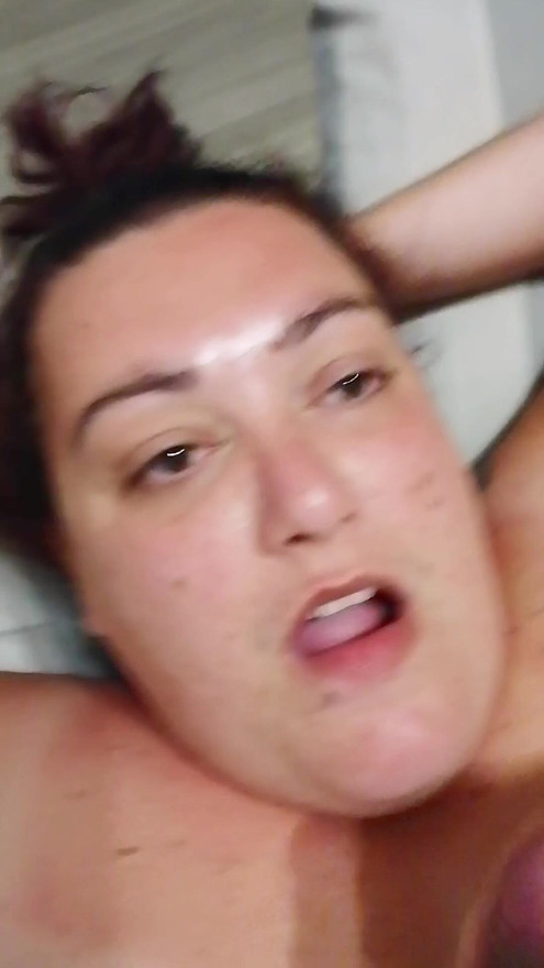 Wife begs to be jizzed on face
