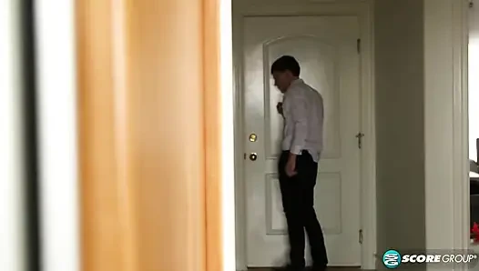 Cyndi Sinclair'in anal macerası
