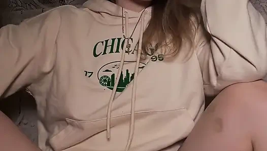 Kötü bir şeydin ve kirli çoraplarıma tapmak zorundasın