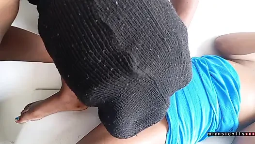 18 yaşındaki Afrikalı zenci, çıldırıyor