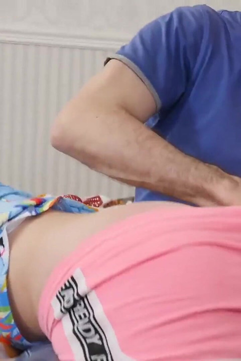 Bringmeaboy kıyafetlerini bırak