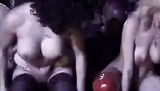 Jessica Rizzo cüce sahnesi ile partide 04