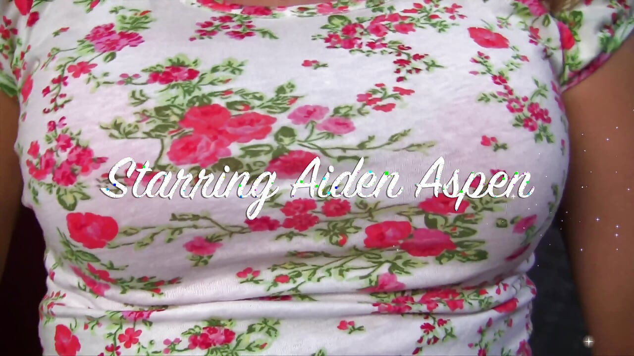 Feleannyi idős, mint te!