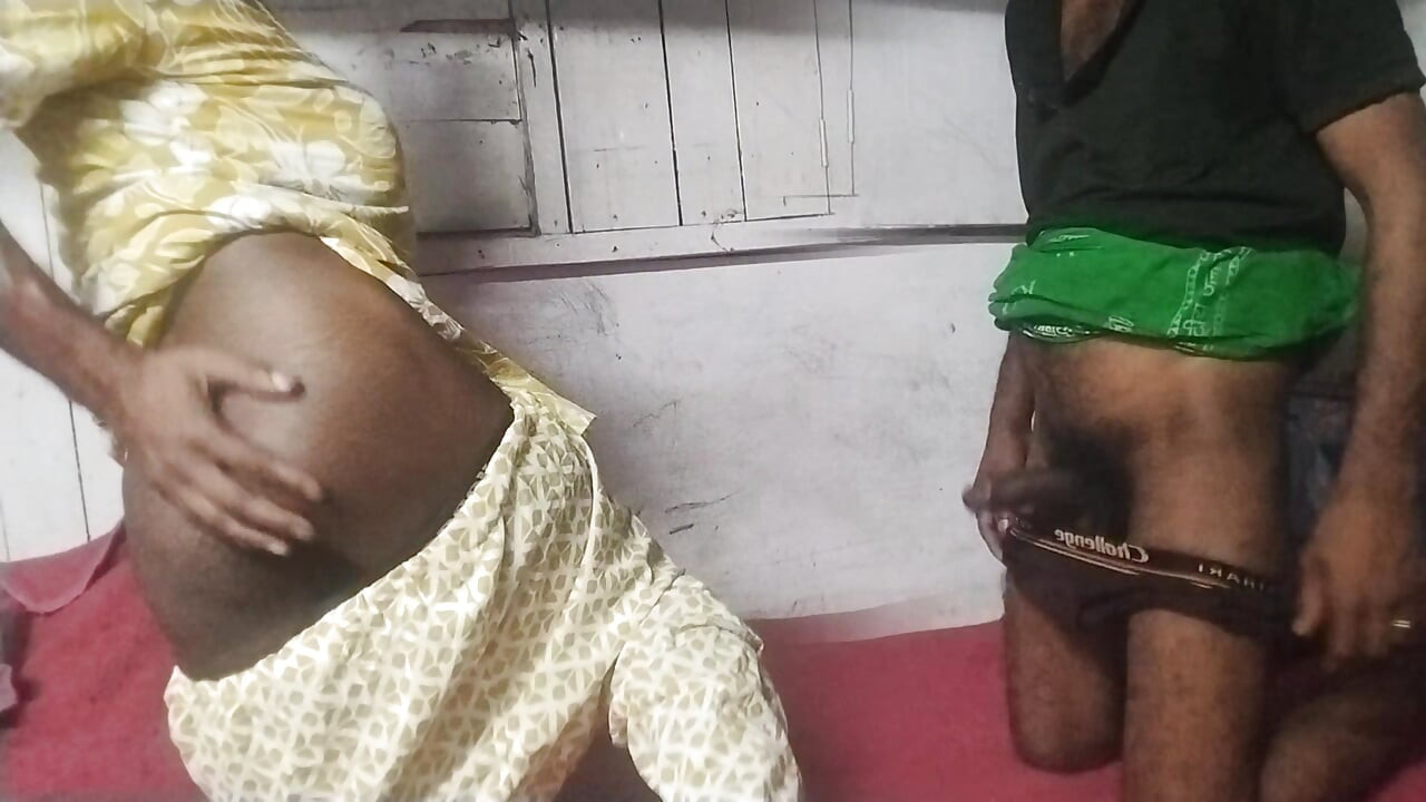 India shemale get big hard sex from the big man delhi boy
