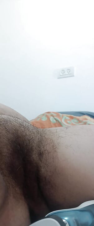 Shaving my wife's hairy cunt