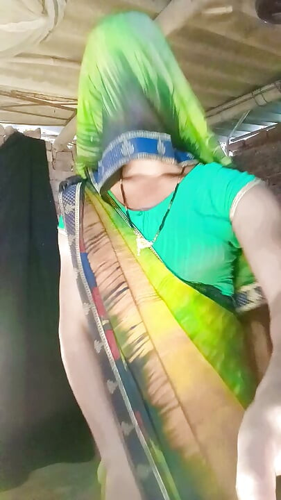 Sapna crossdresser in saree video
