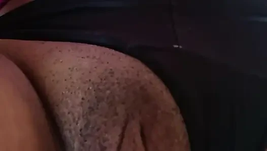 Genç kız mastürbasyon yapıyor
