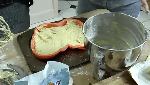 Lesbian lagi masak mesum sambil bugil