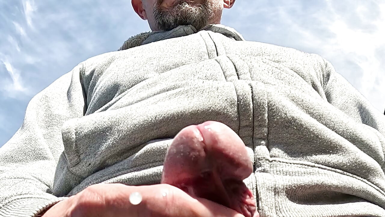 Wanking and Cumming Outside Friend's House Wearing Jeans - Rockardglans
