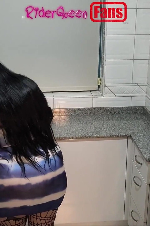 Video for Fans, the Secrets of a Stepmother in the Kitchen