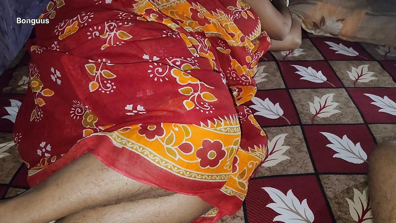 Desi tante teilt bett, nasse sahnige muschi, heißer sex