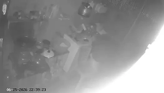 Mutfakta patronun karısıyla aldattım