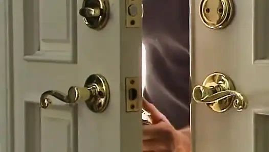 Язык глубоко в волосатом очке - грязная зависимость от лизания очка