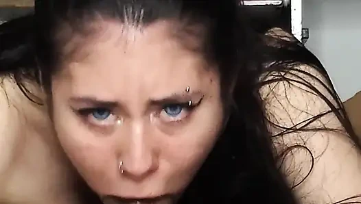 Memek sempit gadis 18 tahun yang lagi sange dicrot di dalam - creampie amatir