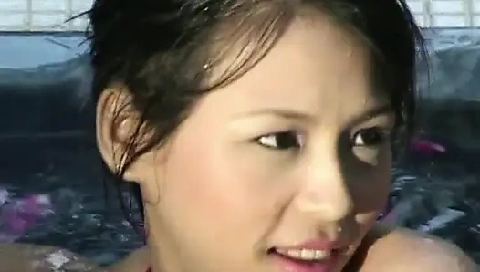 Asyalı ateşli kızlar poz derlemesi 1